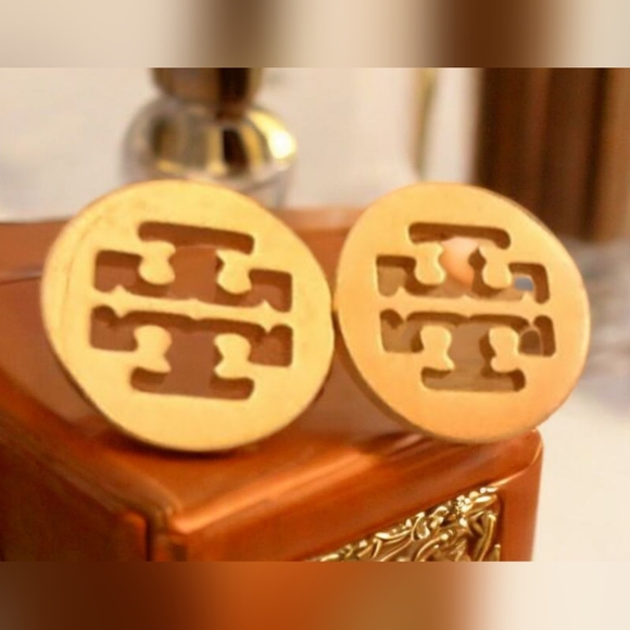 TORY BURCH DAINTY SMALL STUD EARRINGS - Picture 1 of 5
